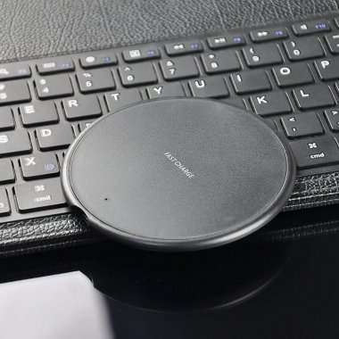 Беспроводное зарядное устройство KD-20 (черное) &mdash; 3